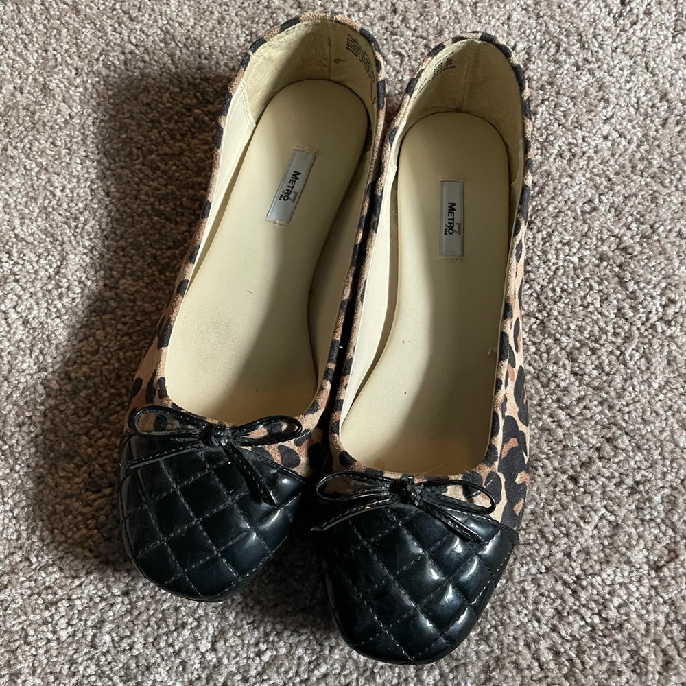 Leopard Print Ballet Flats with Black Quilted Toe